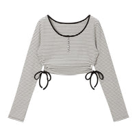 ラウンドホールカットソー