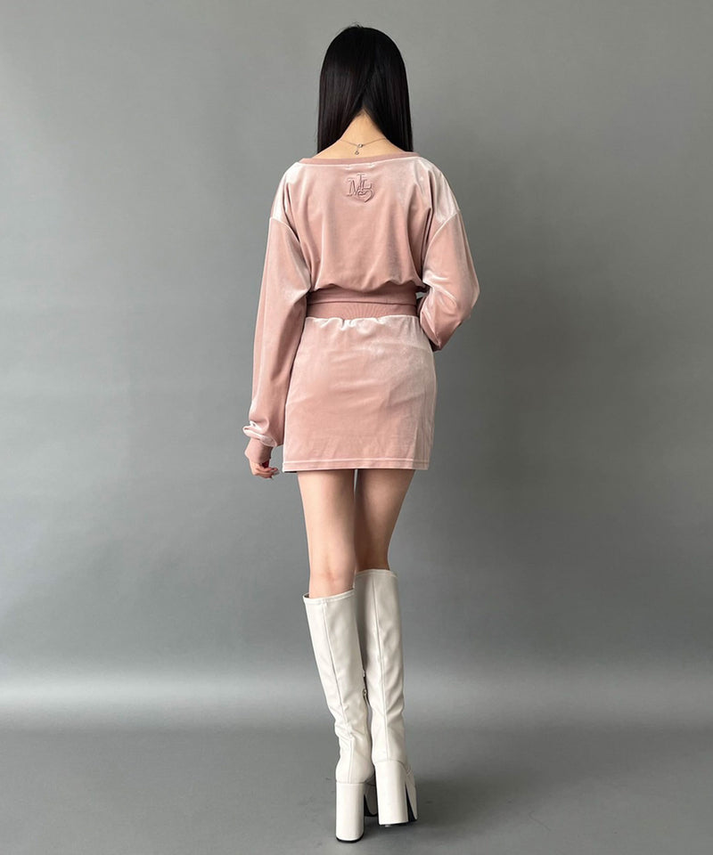 エンボスロゴベロアセットアップ