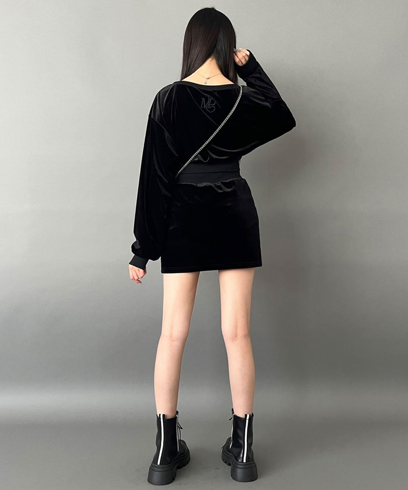 エンボスロゴベロアセットアップ