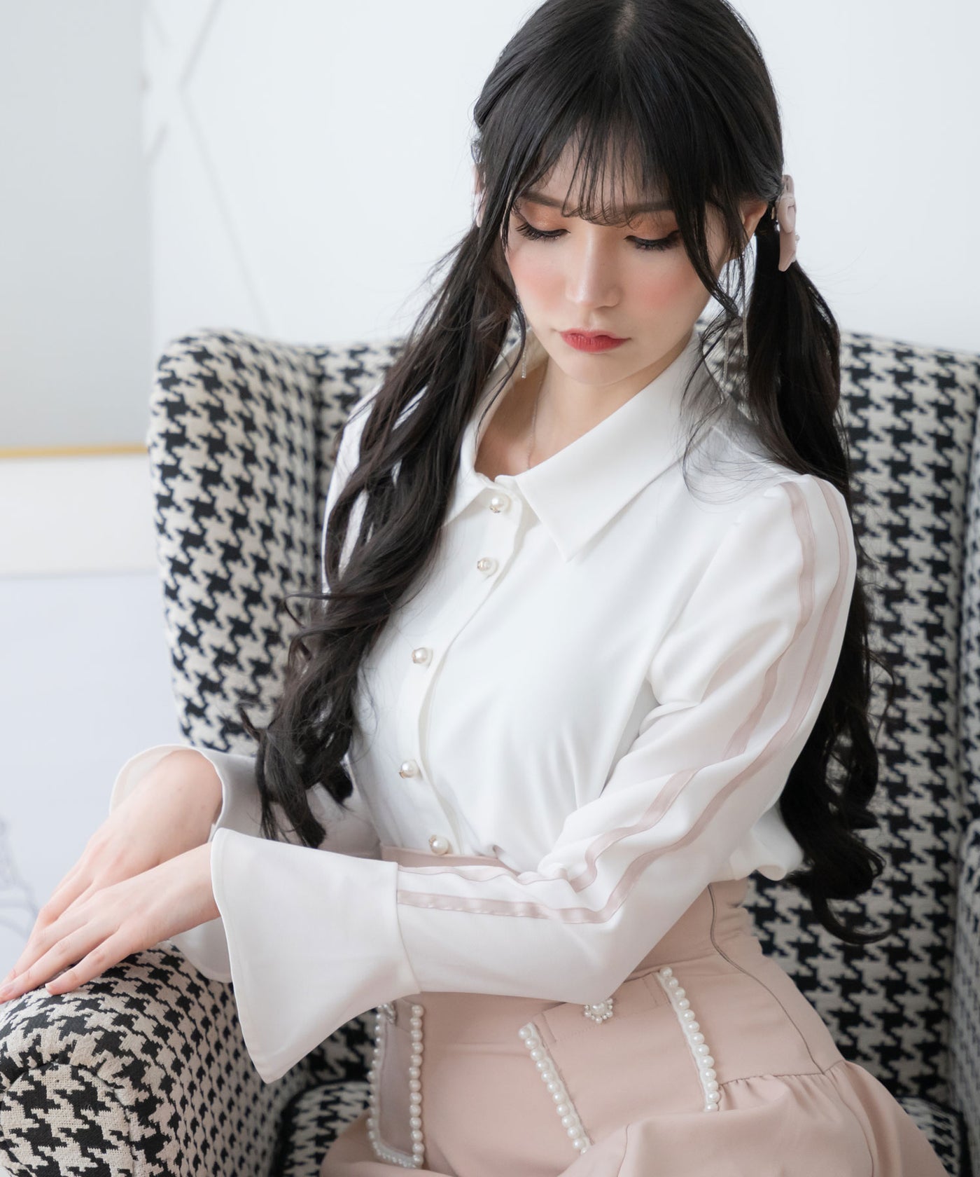 LOHEN / ローヘン | 2023SS | スリット ベルスリーブブラウス トップス | F | ホワイト | レディース LOHEN / ローヘン | 2023SS | スリット ベルスリーブブラウス トップス