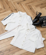 ベルスリーブラインブラウス