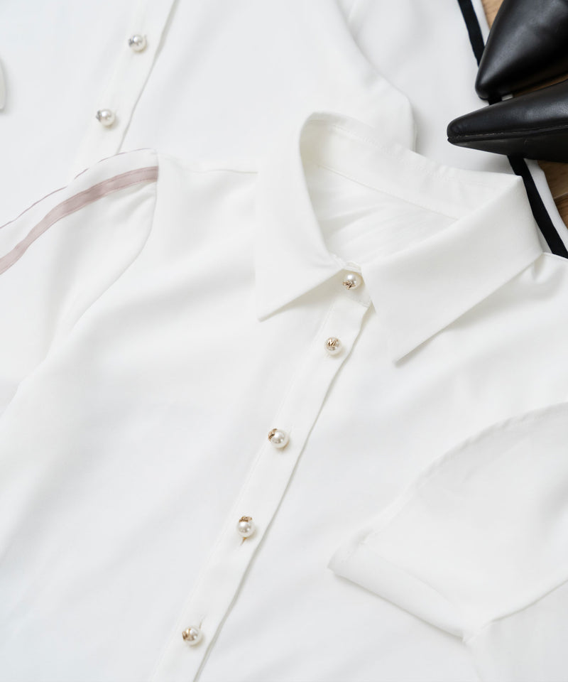 ベルスリーブラインブラウス