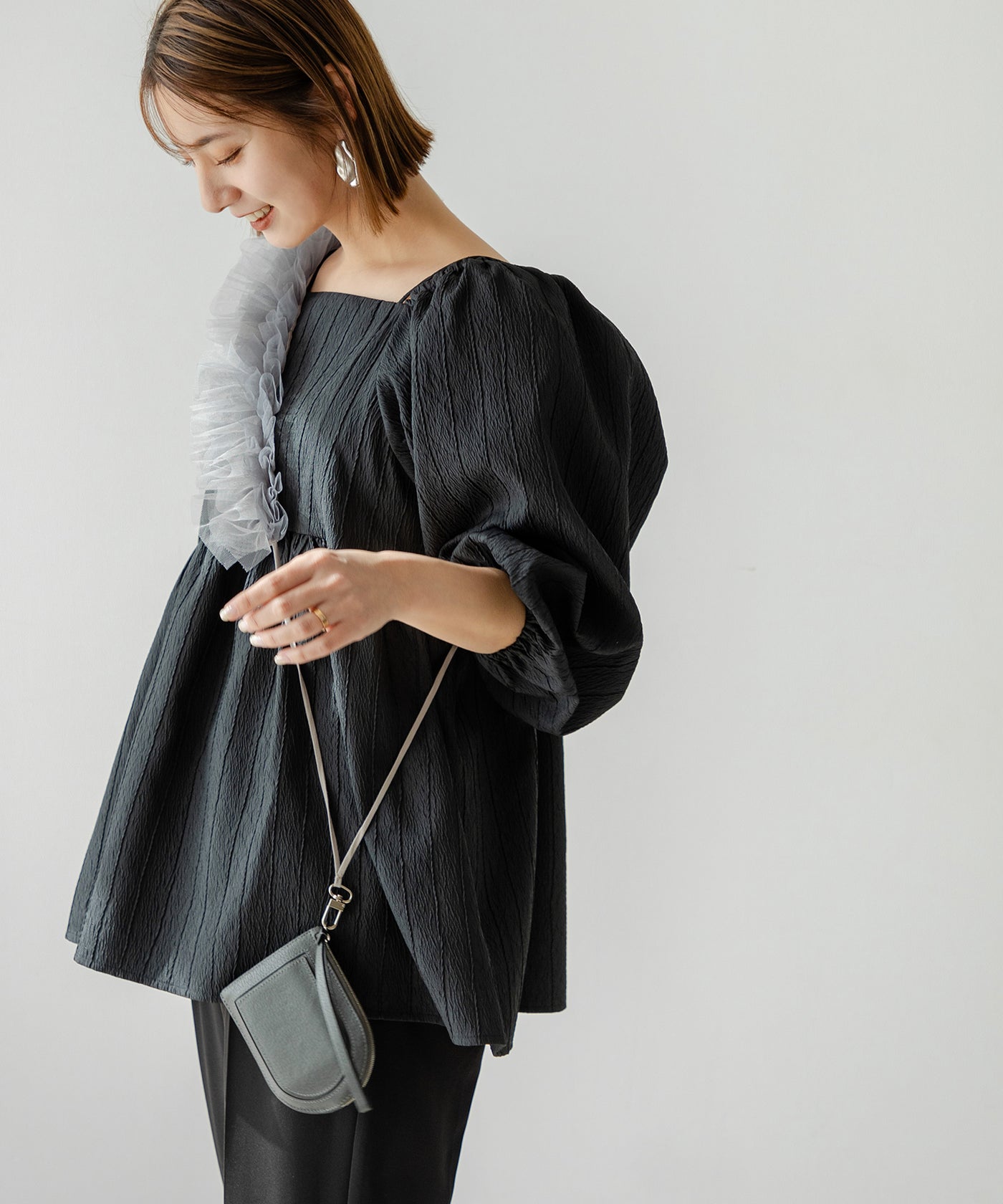 9/17 11時まで限定価格】2WAYジャガードオフショルブラウス