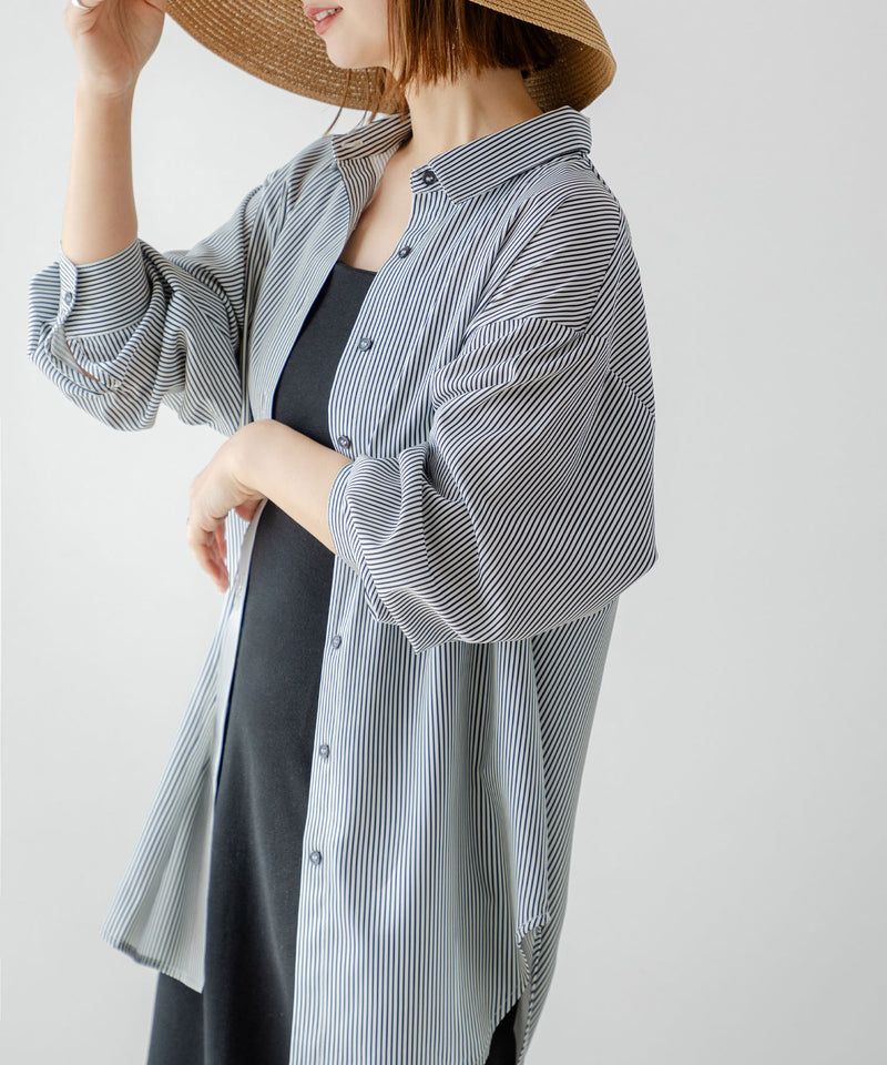 ラッシュガードシャツ