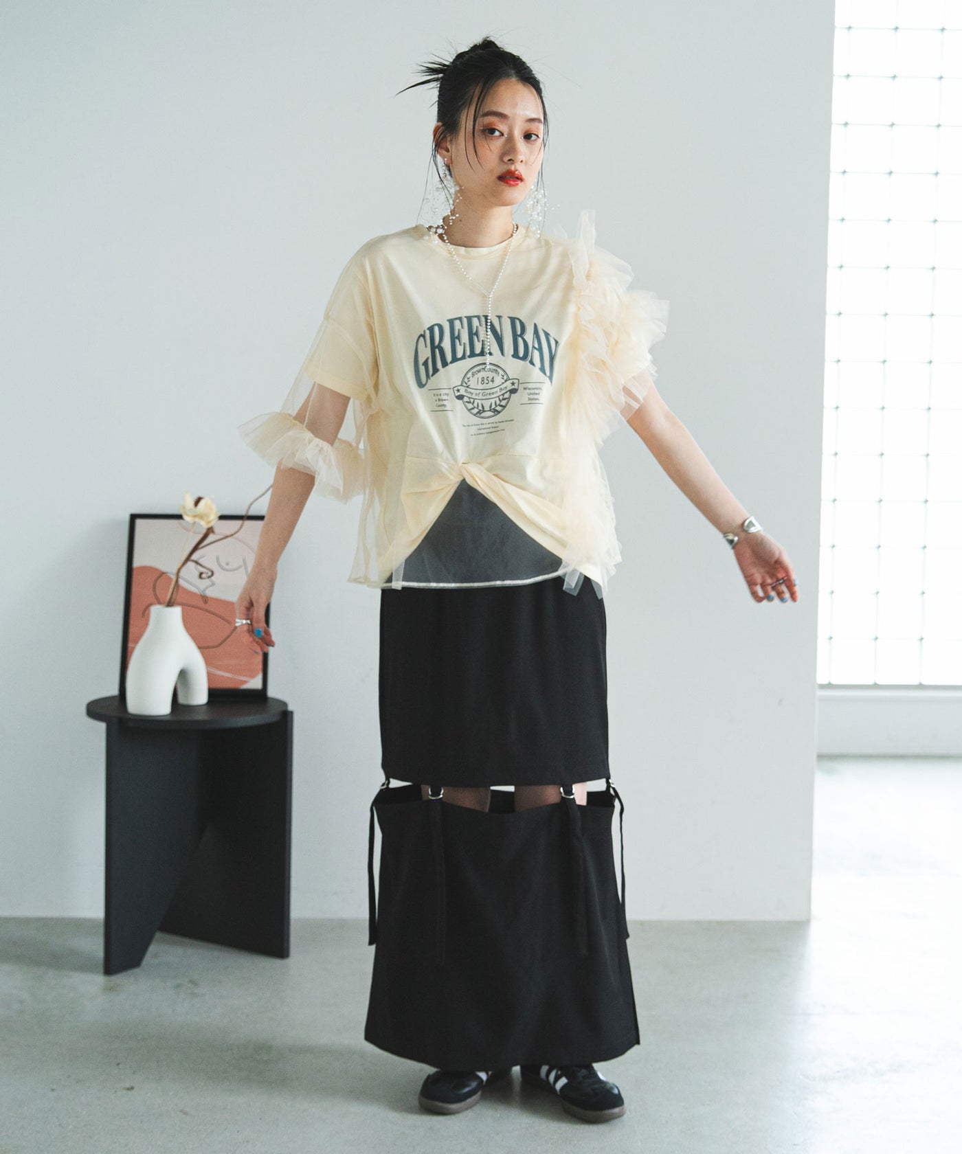 メール便】アシンメトリーチュールレーストップス – レディース