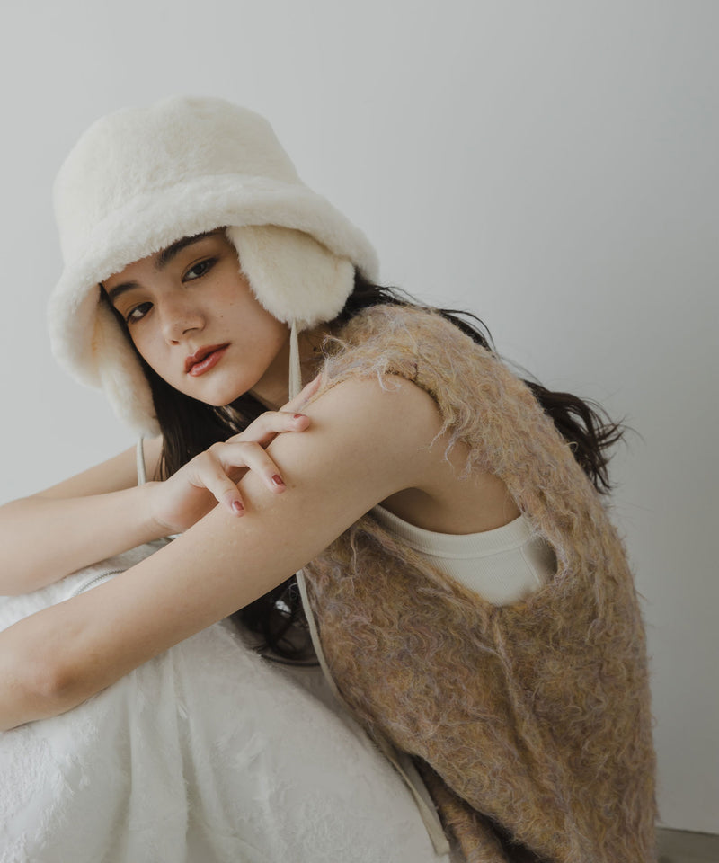 ミックスカラーVネックベスト【ニット】