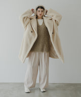 フェザーヤーンVネックベスト【ニット】