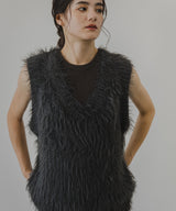 フェザーヤーンVネックベスト【ニット】