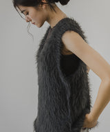 フェザーヤーンVネックベスト【ニット】