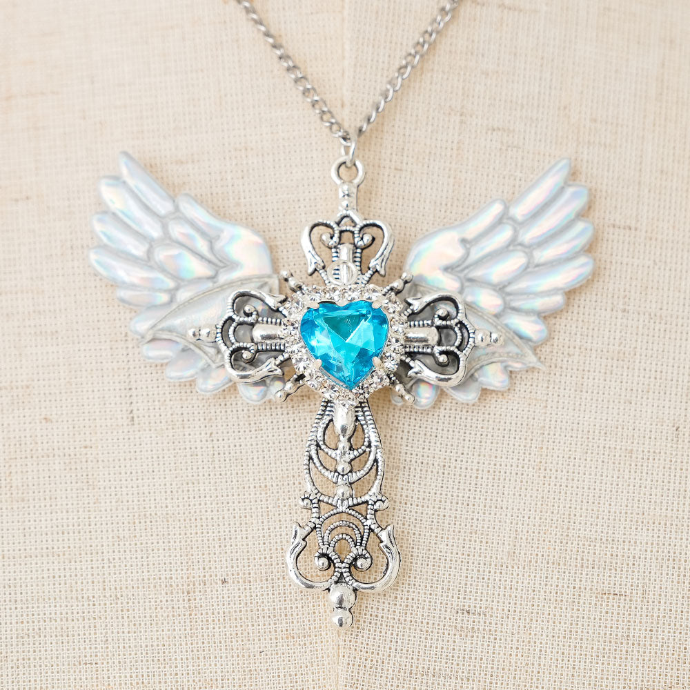 羽根と木製の十字架のネックレス 774.羽根の生えた十字架、翼クロスのネックレス、銀古美シルバーカラー