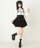 レースアップフリル襟ブラウス