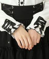 レースアップフリル襟ブラウス