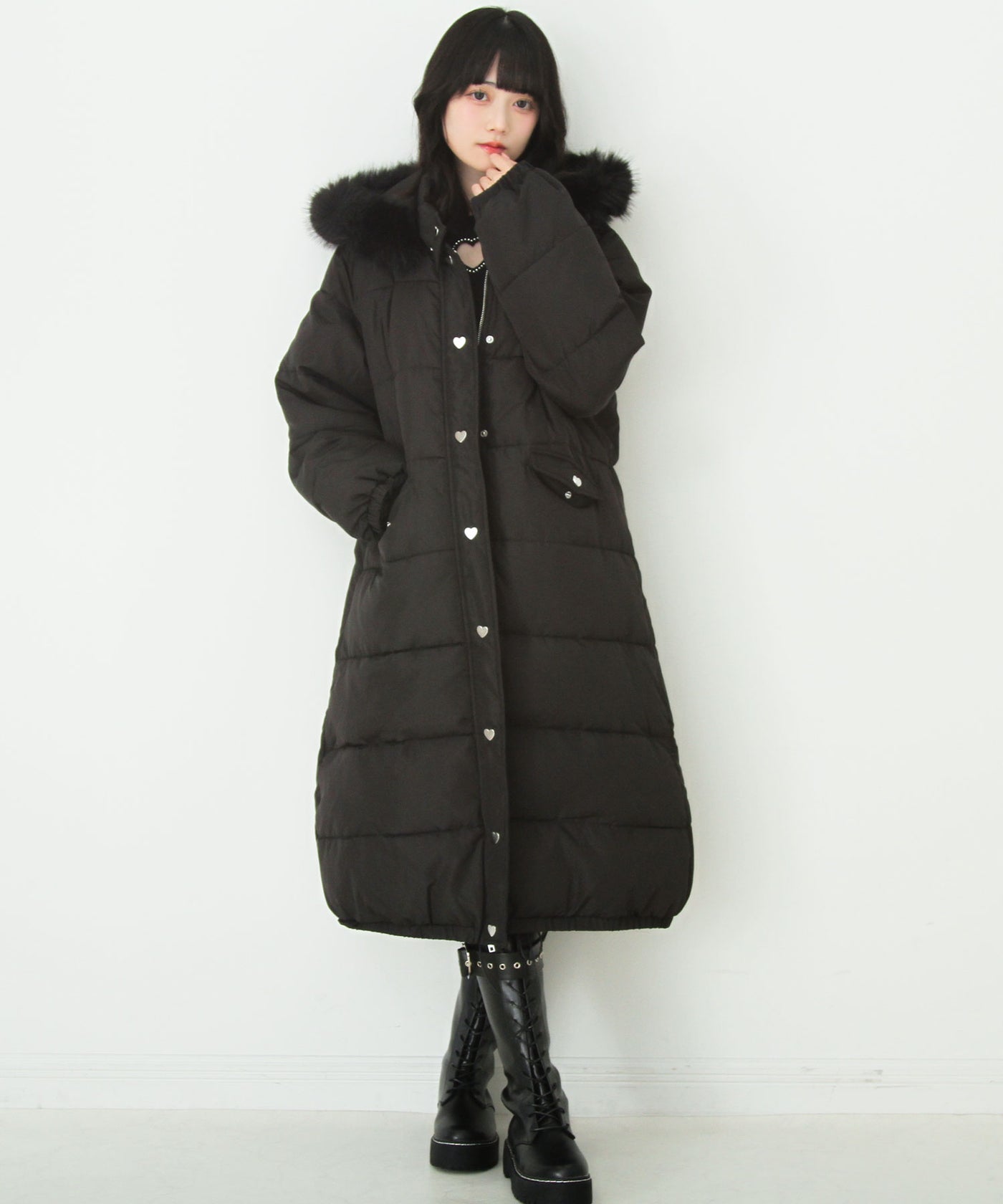 ファー付きハートスタッズロングダウンコート – レディース
