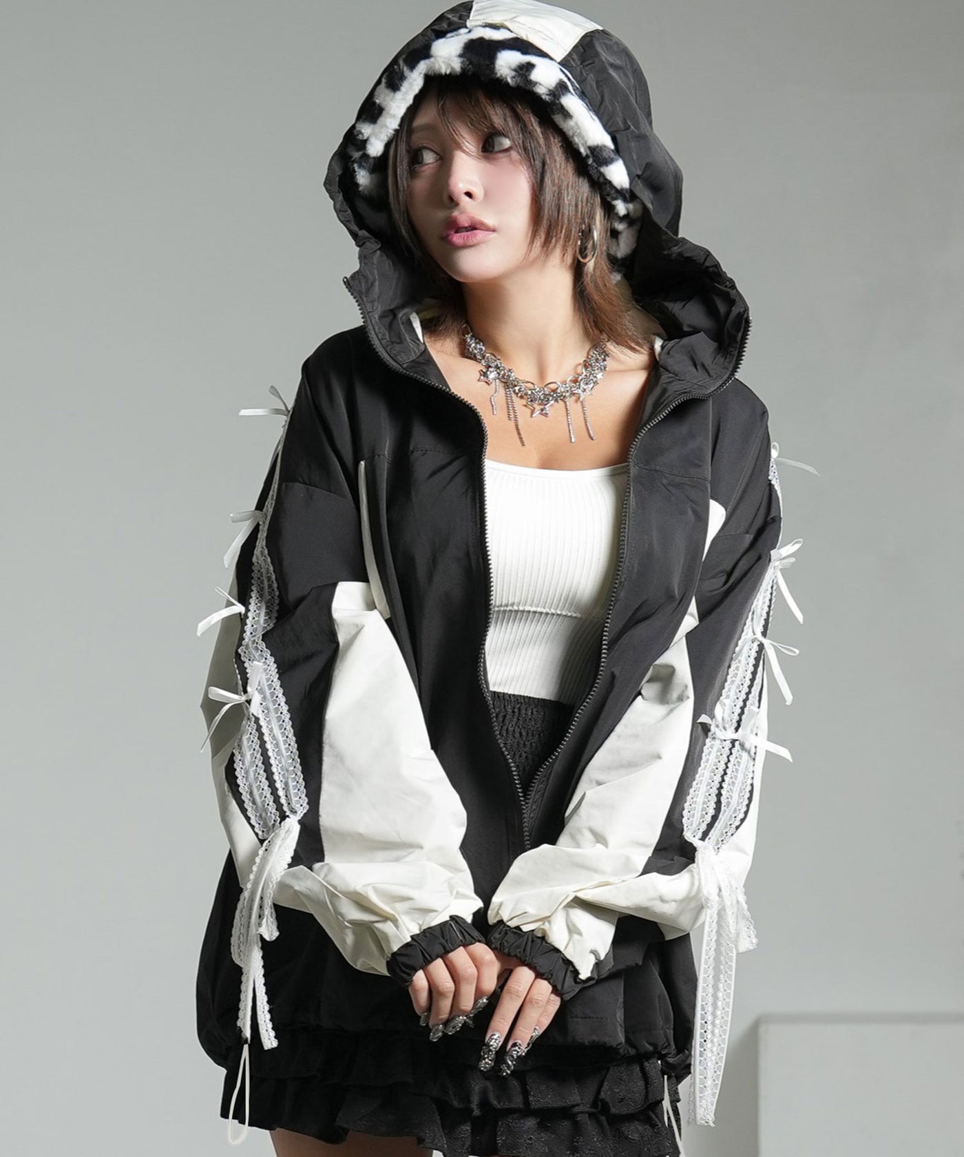 新品希少44スーパービューティーカタログ掲載花柄キルティングフリルパーカー 新品希少44スーパービューティーカタログ掲載花柄キルティングフリル