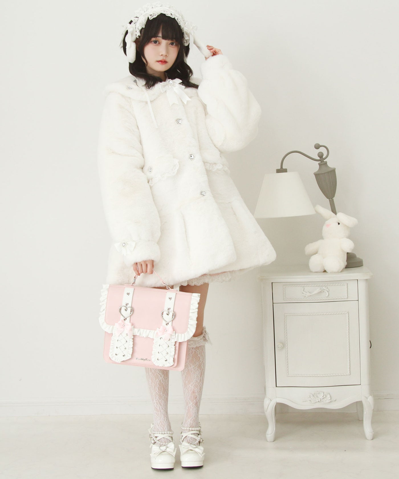 キラキラビジュー襟デザインファーコート – レディースファッション