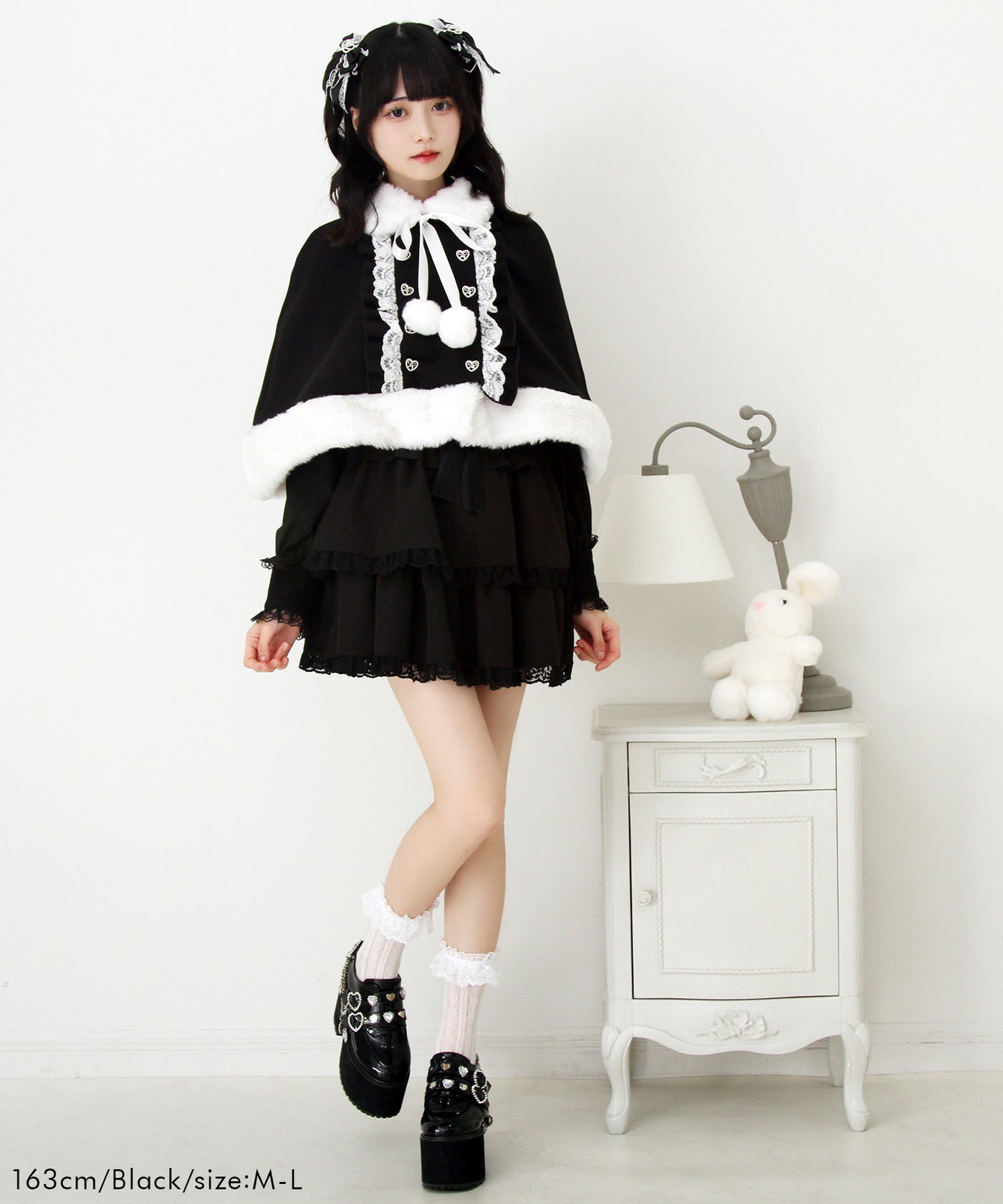 新品未使用　DearMyLove ファーポンポンリボンビジューケープコート2着 ファーポンポンハートビジューリボンケープコート – レディース