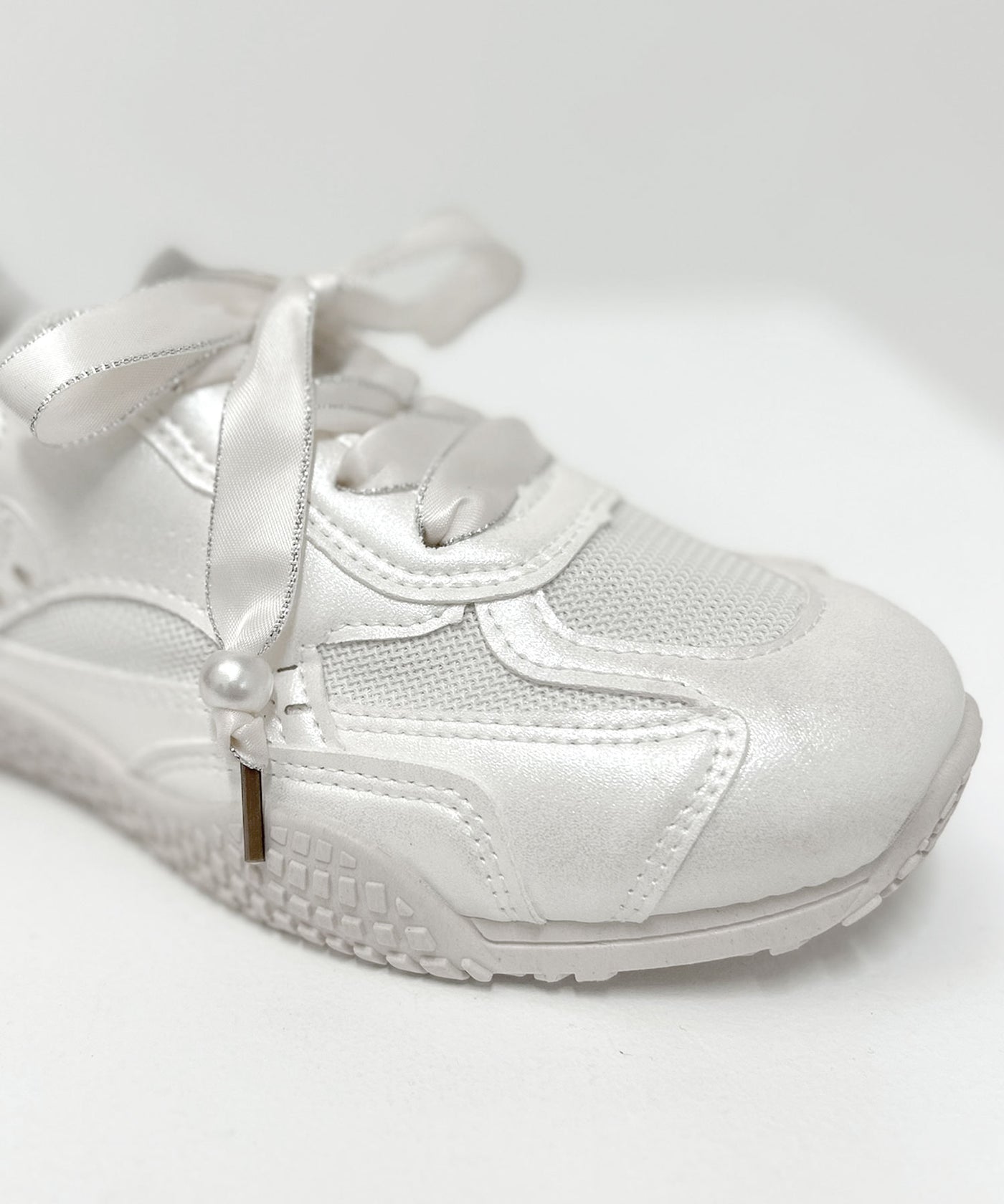 スニーカー　大きめ　リボン Loueme スニーカー サイドラインサテンリボンスニーカー