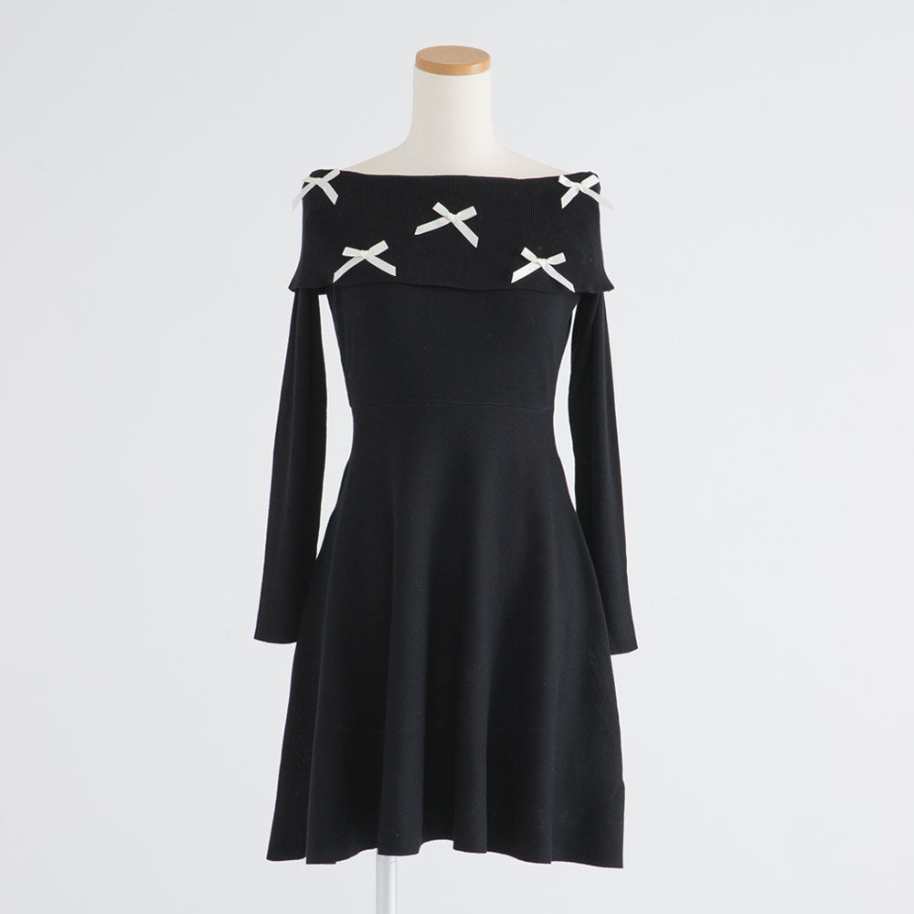 メニーリボンオフショルニットフレアワンピース – レディース