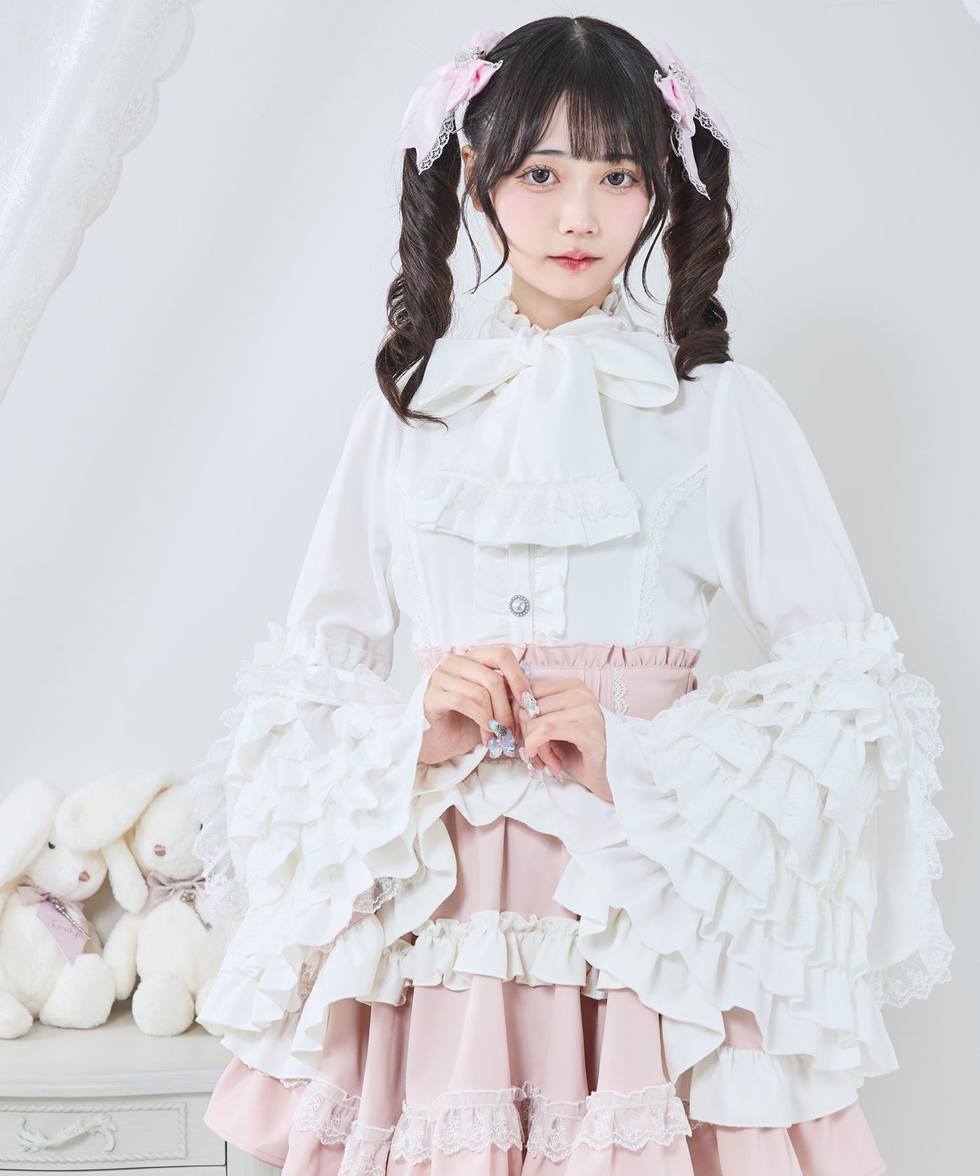 DearMyLoveEmily フリルハイネックレースリボンプリンセスブラウス 535337-14_1400x.jpg?v=1756102546