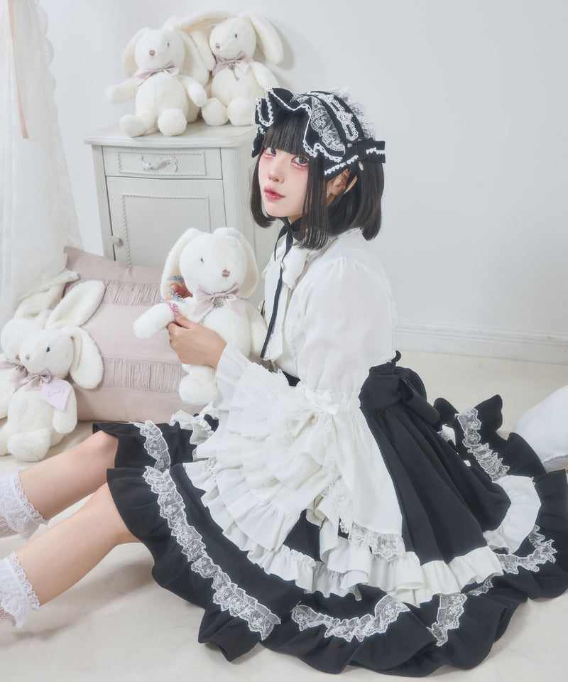 フリルたっぷりリボンスカート