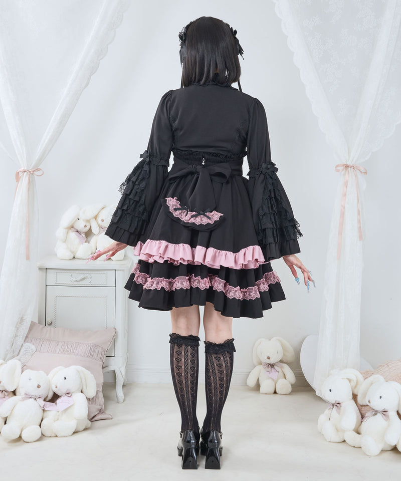 フリルたっぷりリボンスカート