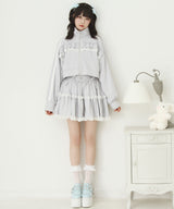 ハイネックフリルレースリボンパーカー