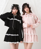 ハイネックフリルレースリボンパーカー