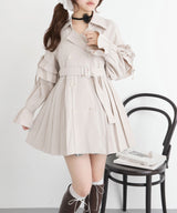 バックプリーツショートトレンチコート