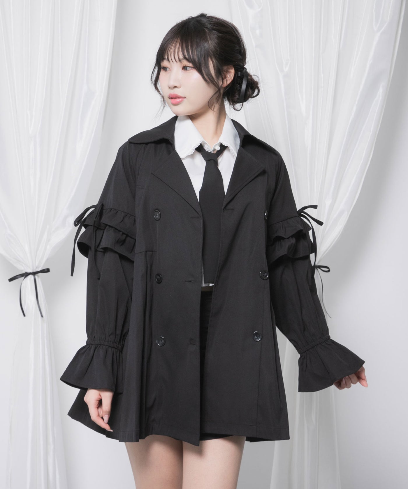 【未着用】バックプリーツ 裾レーストレンチコート ベージュ 未着用】バックプリーツ 裾レーストレンチコート ベージュ