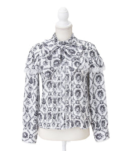 トワルドジュイボウタイフリルリボンブラウス