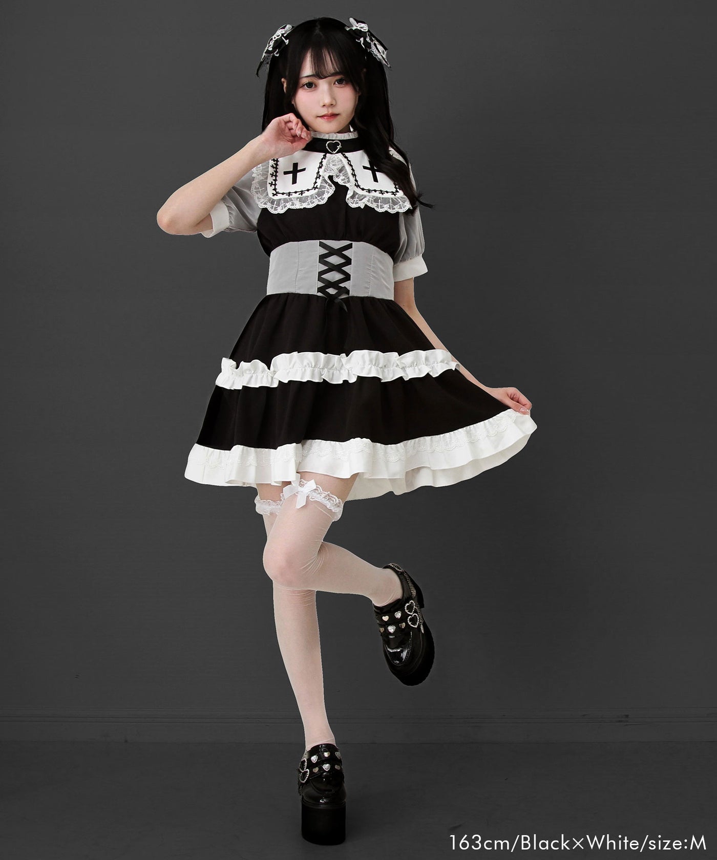 【ATELIER BOZ】ゴシック 十字架プリント 白黒 ワンピース【美品】 ハロウィン】ゴシック 十字架 シスター服 ロリータ ブラック＆ホワイト