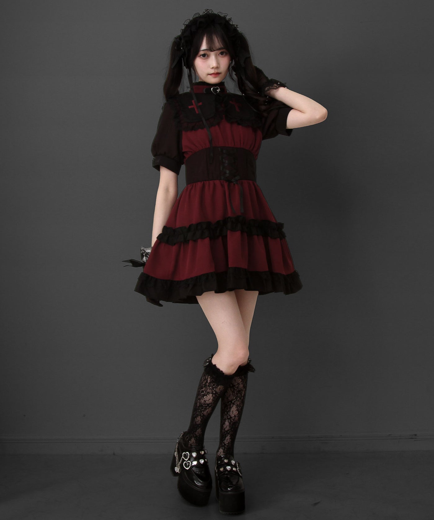 ゴシック十字架レースアップティアード風ワンピース – レディース