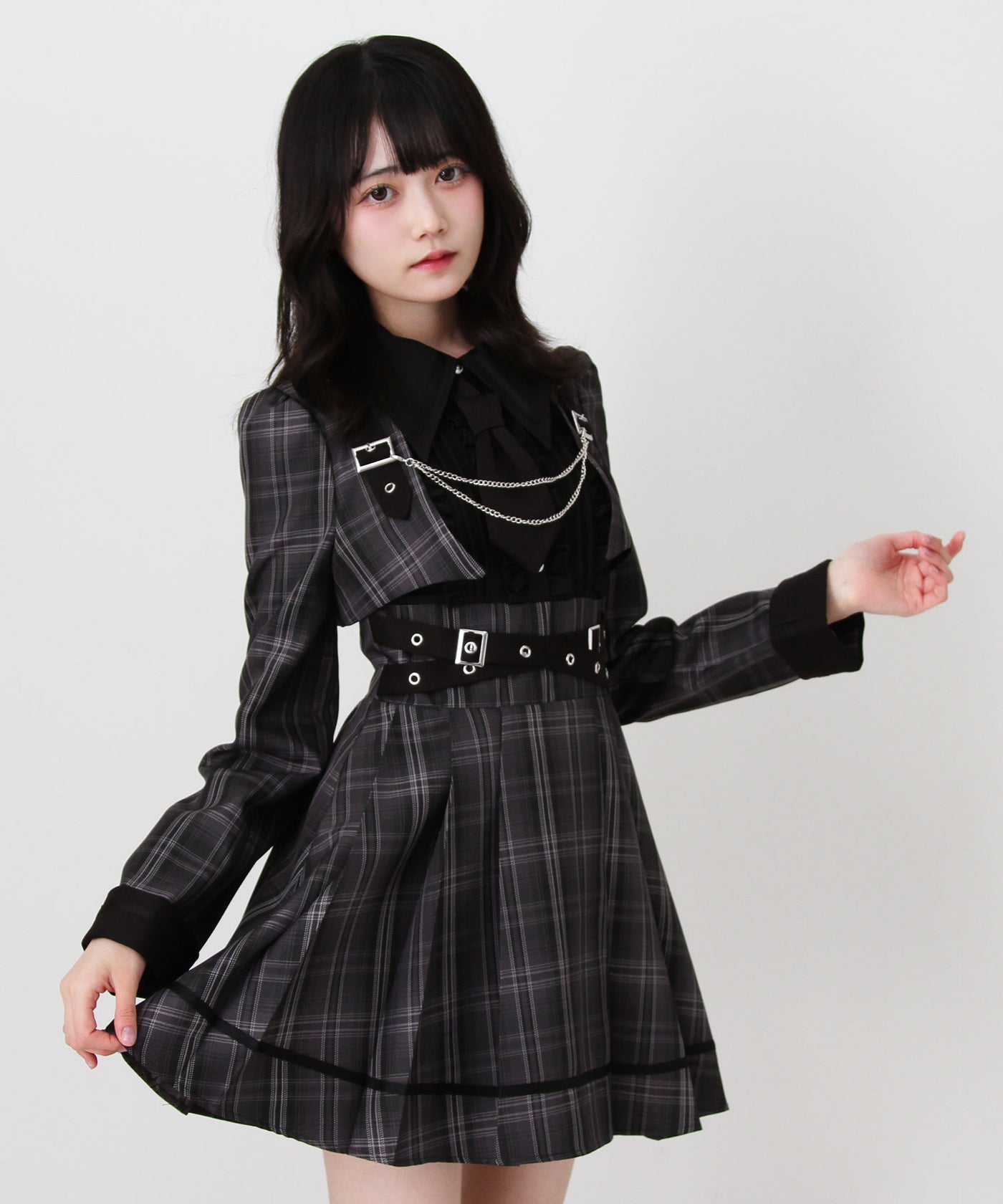 ジャケット風チェーンネクタイベルトプリーツワンピース – レディース