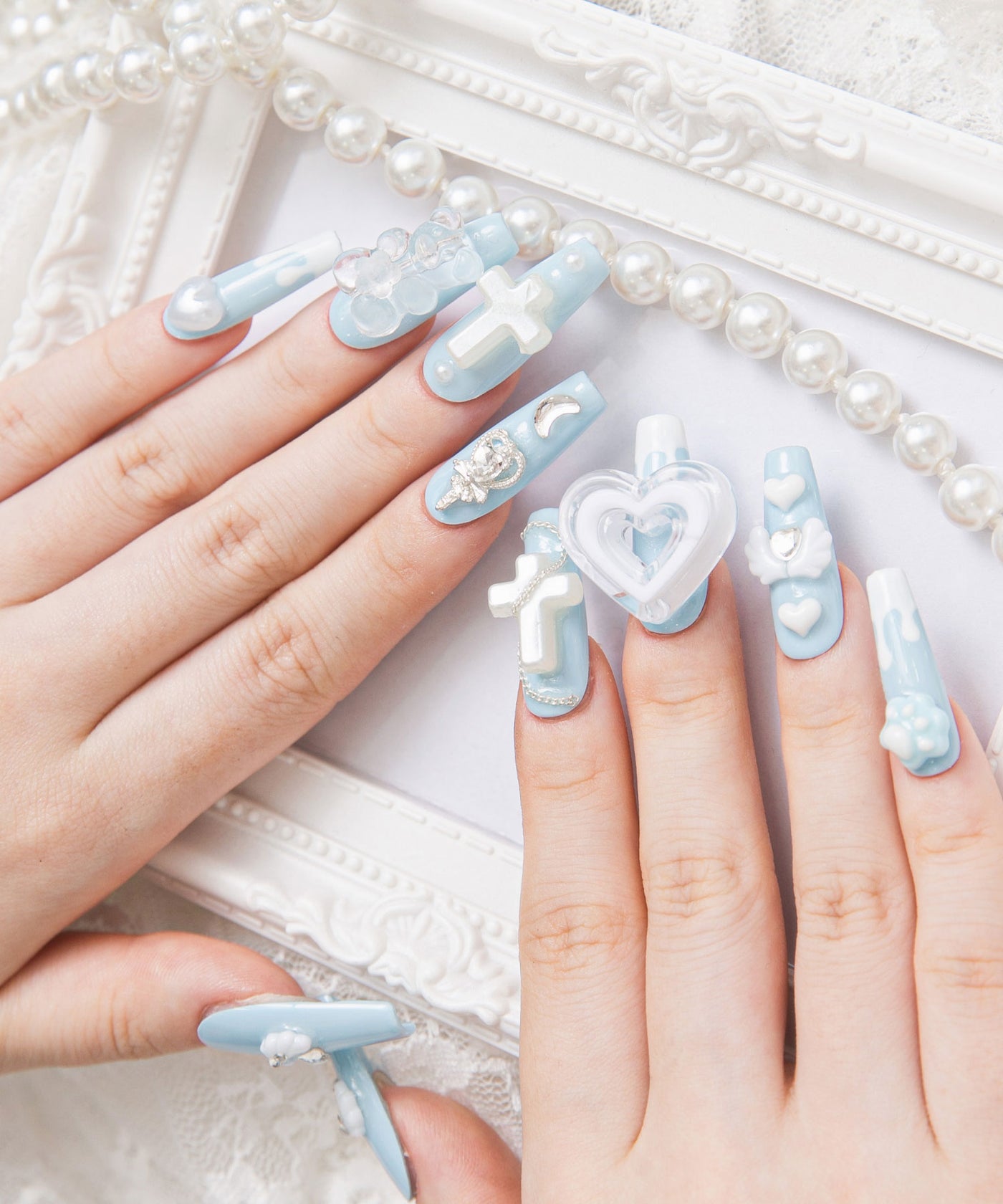 パープル　乳白色　ミルキー　ラメ　ネイルチップ　スキニー　揺れるチャーム パープル 乳白色 ミルキー ラメ ネイルチップ スキニー 揺れるチャーム