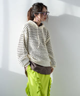 透かし編みフーディーメッシュプルオーバーニット