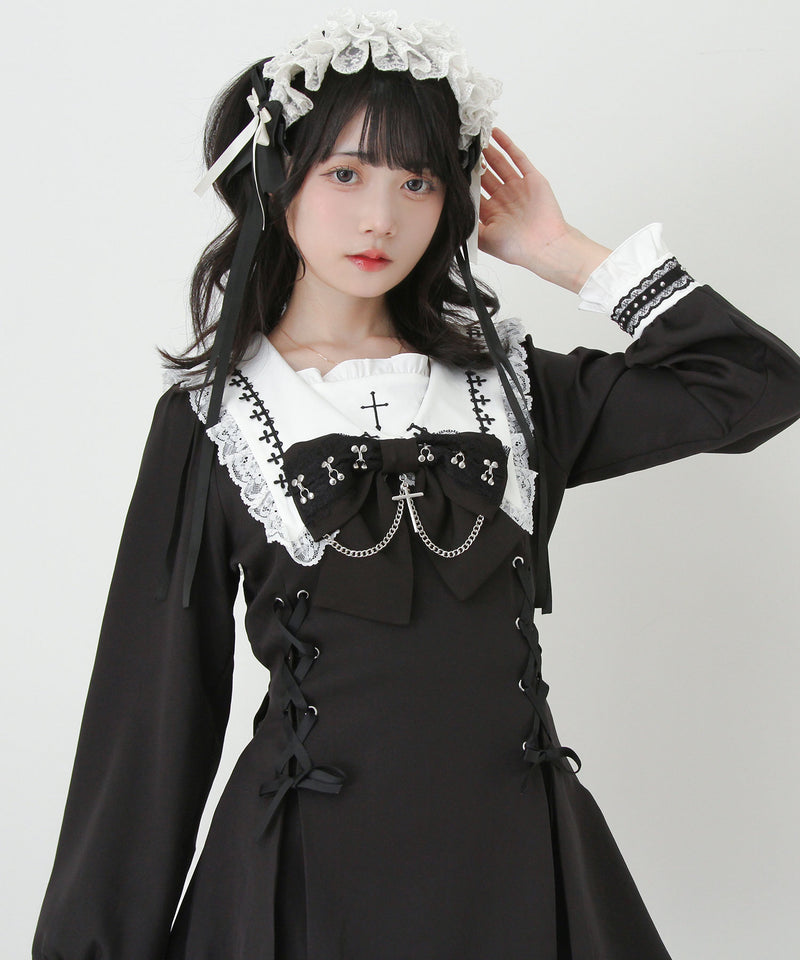 【予約　11/21発送】十字架クロススタッズチェーンレースアップフリルセーラーワンピース