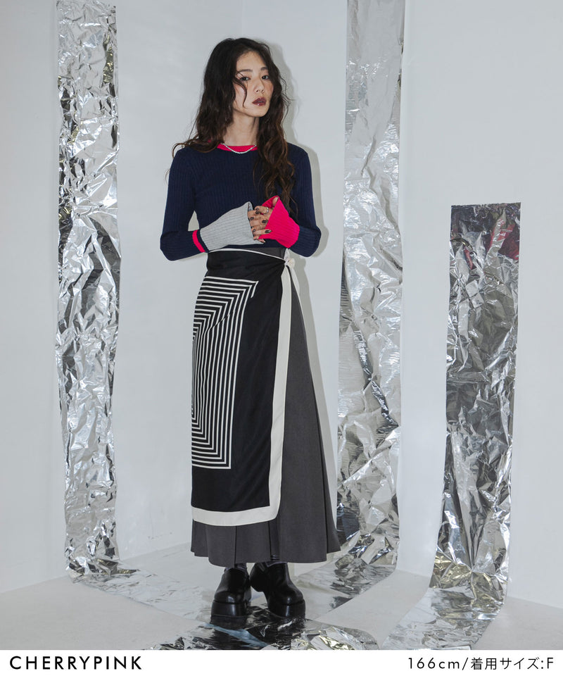 フレア袖配色プルオーバーニット