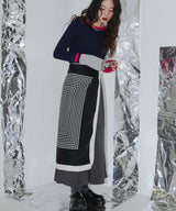 フレア袖配色プルオーバーニット