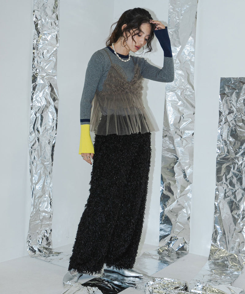 フレア袖配色プルオーバーニット