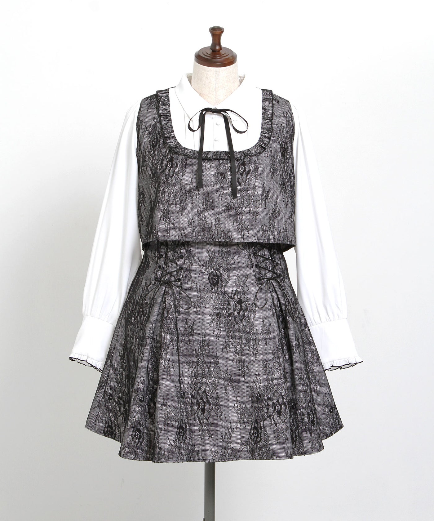 4L-6L】ヨークフリルレースアップセットアップ風ドッキングワンピース