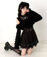 【予約　12/19発送】十字架チョーカー風チェーンレースフリルオフショルダーニットトップス