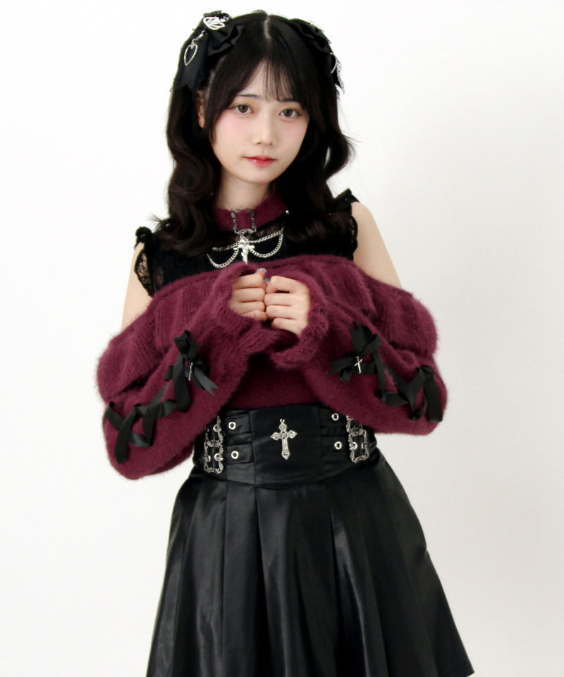 【予約　12/19発送】十字架チョーカー風チェーンレースフリルオフショルダーニットトップス