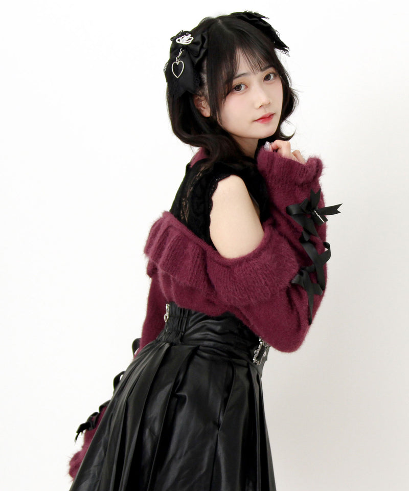 【予約　12/19発送】十字架チョーカー風チェーンレースフリルオフショルダーニットトップス