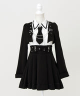 【予約　11/27発送】ジャケット風チェーンネクタイベルトプリーツワンピース