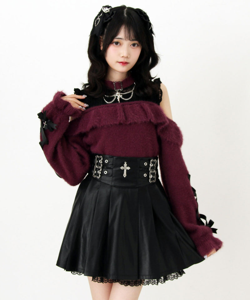 【予約　12/19発送】十字架レザーベルトプリーツスカート