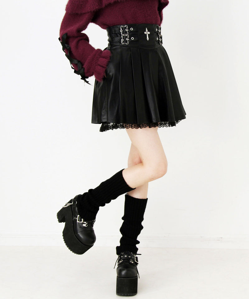 【予約　12/19発送】十字架レザーベルトプリーツスカート