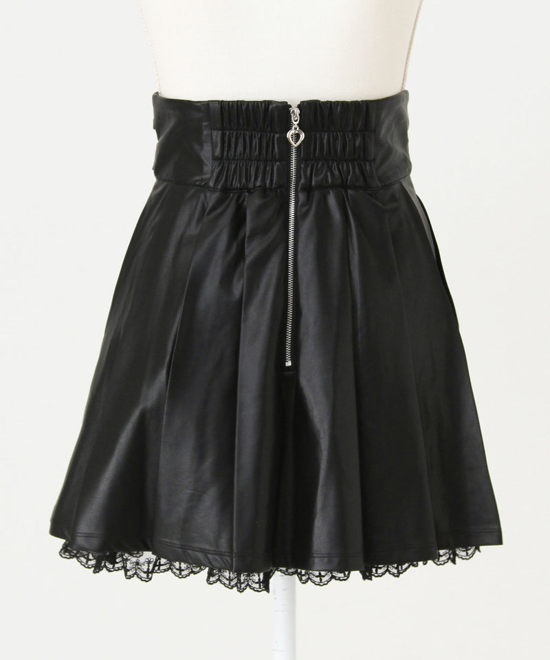 【予約　12/19発送】十字架レザーベルトプリーツスカート