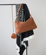 【予約　12/18発送】スウェードハンドバッグ