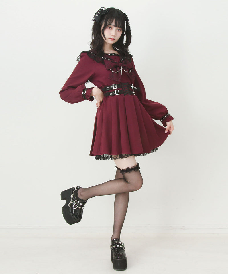 予約 02/16発送】十字架クモレーススタッズベルトセーラーワンピース