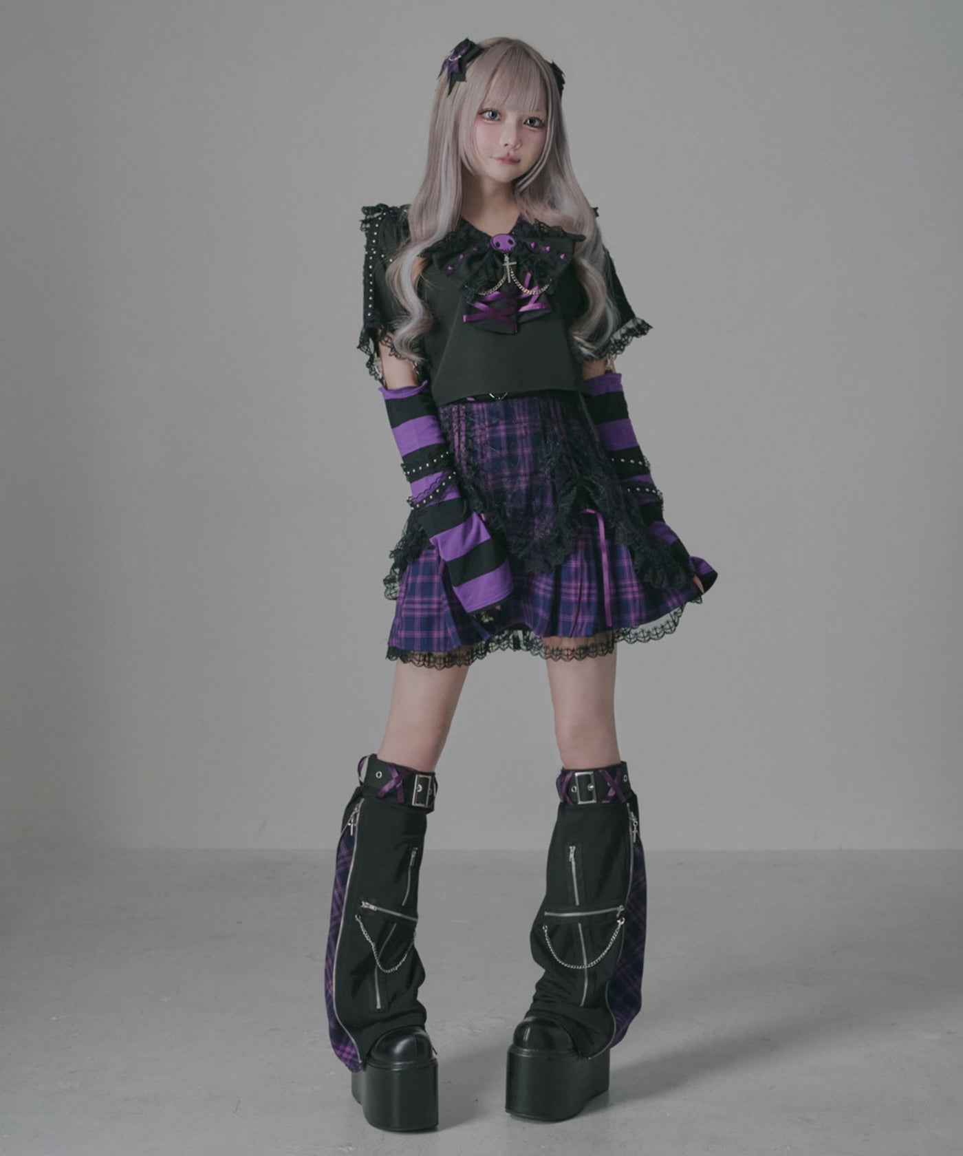 クロミ×DML】ベルト付きジップレッグウォーマー【海外発送不可